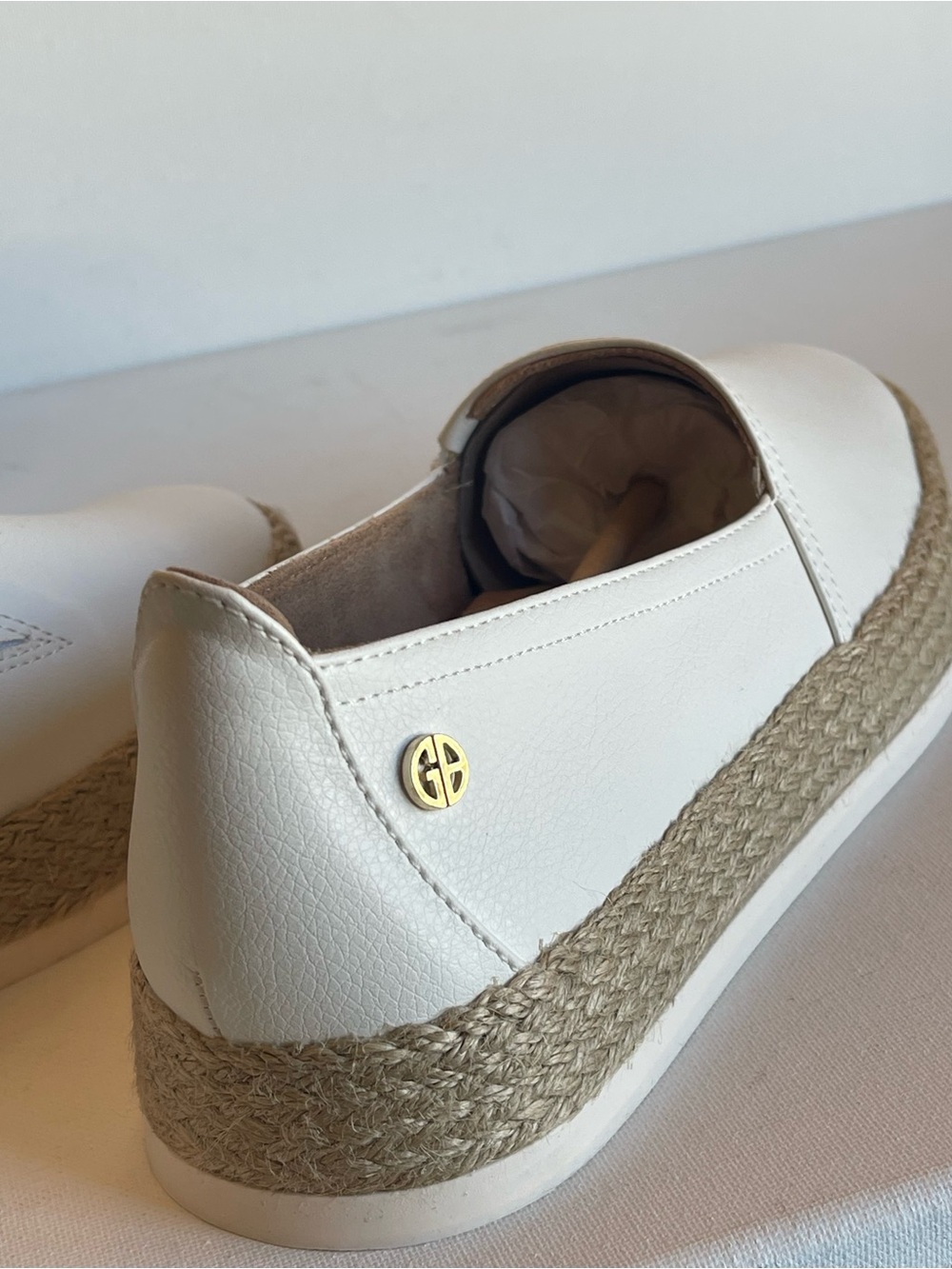 NIB GIANI BERNINI MEMORY FOAM SLIP ON ESPADRILLES WHITE WOMENS SIZE 8 - Picture 5 of 17